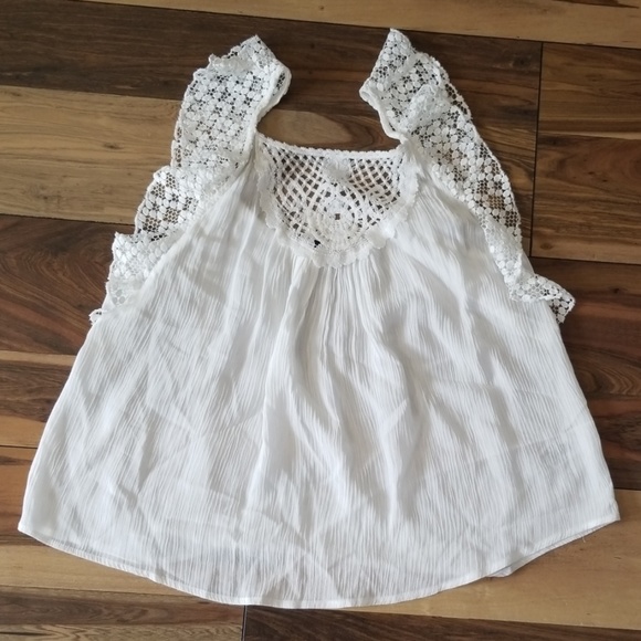 White lace spring top - Picture 8 of 8